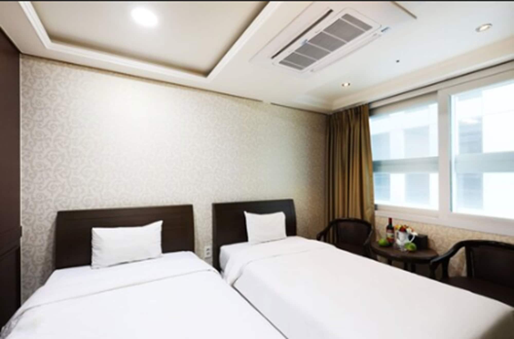 Hotel Intercity 3*